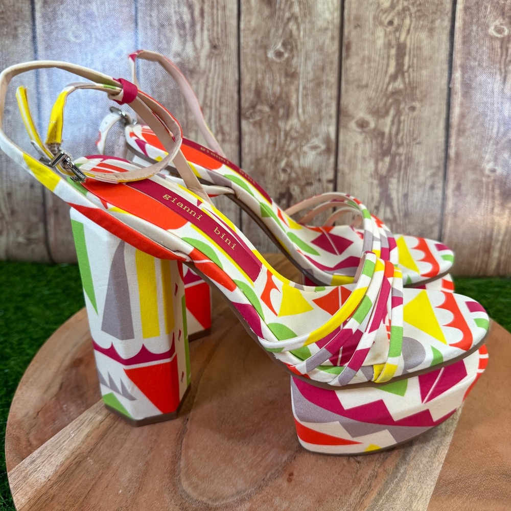 Gianni Bini Platform Sandals Womens Size 7.5 Multicolor Geometric Block Heel